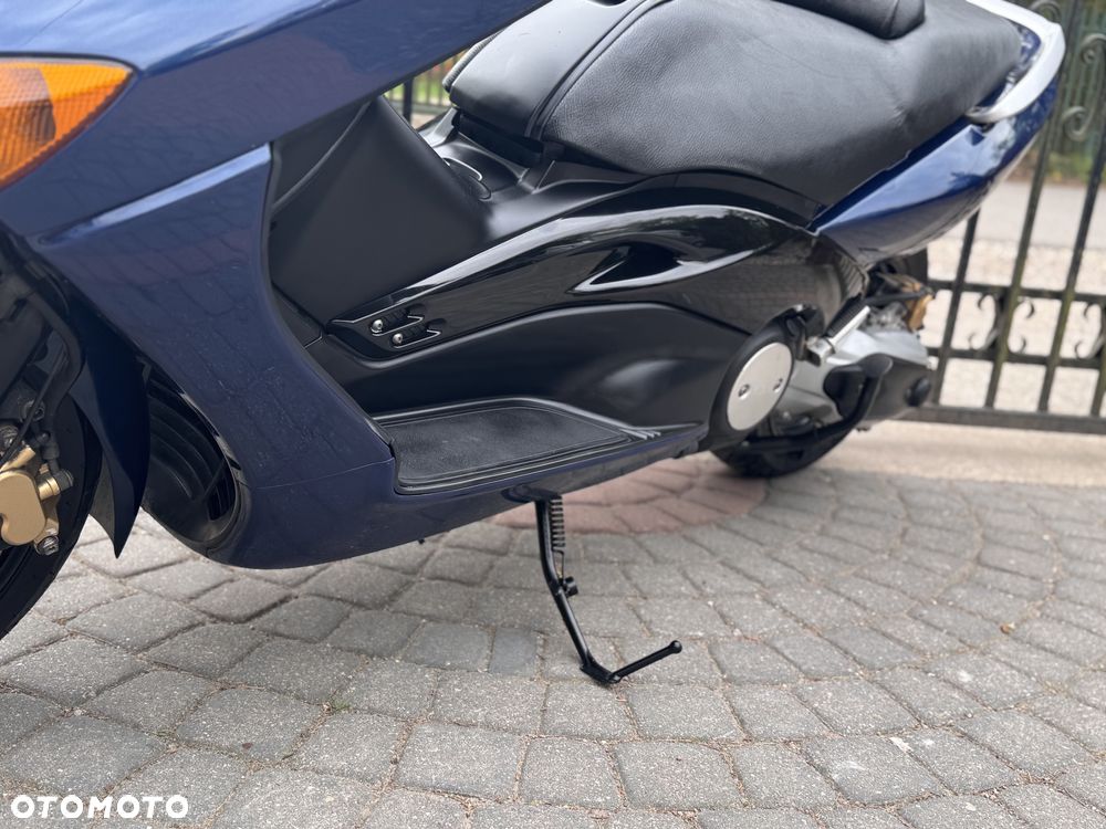 Yamaha Tmax - 17