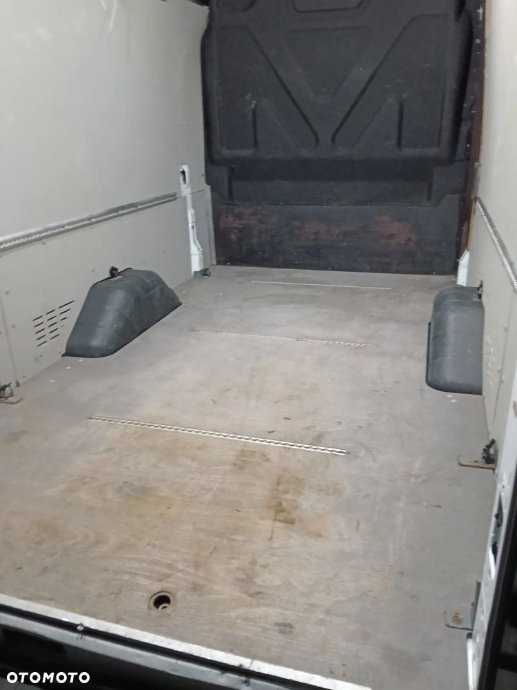 Ford Transit Mk8 - 19