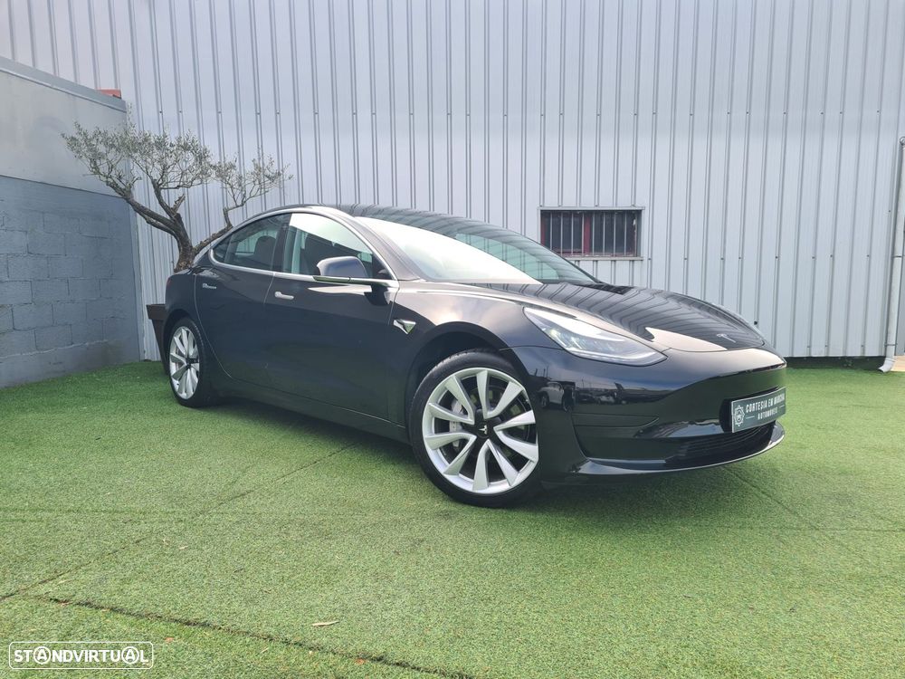 Tesla Model 3 - 2