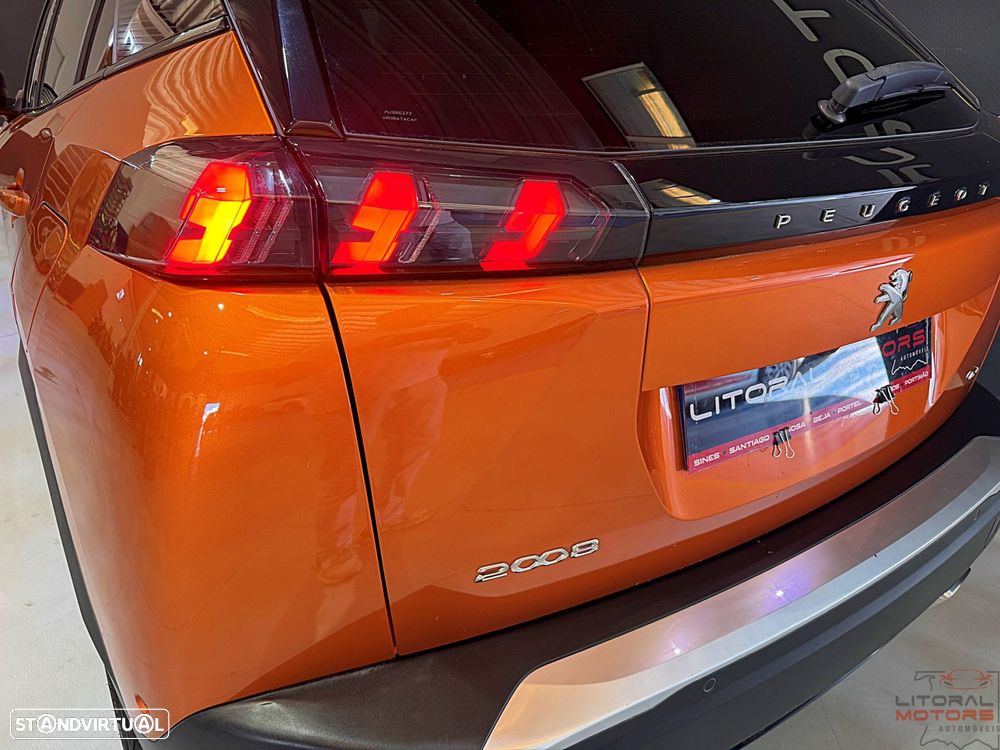 Peugeot 2008 1.2 PureTech GT EAT8 - 9