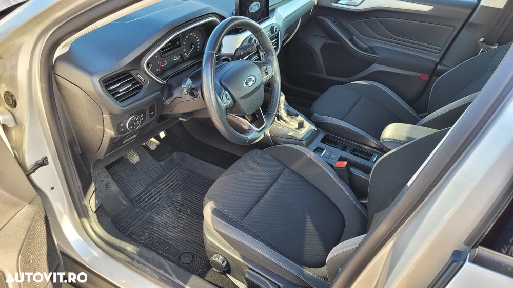 Ford Focus 1.0 EcoBoost Trend Edition - 6