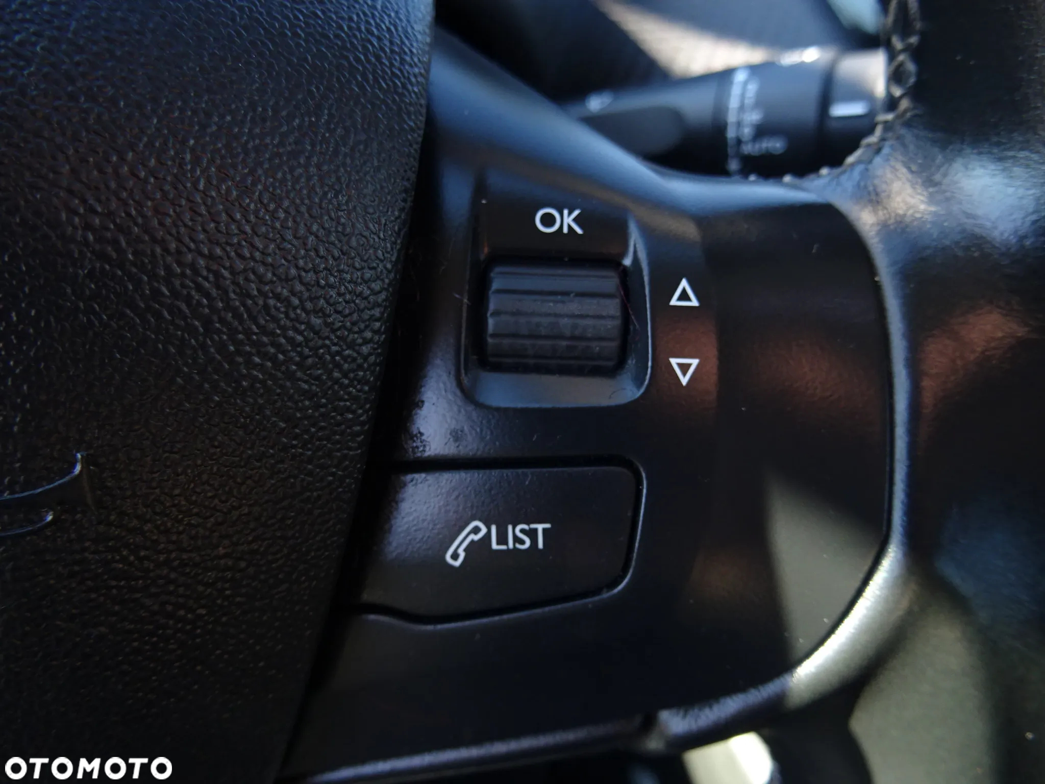 Peugeot 208 PureTech 110 Stop & Start EAT6 Allure - 27