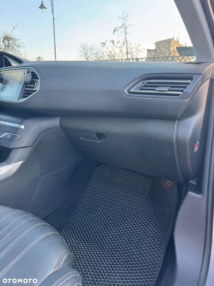 Peugeot 308 BlueHDi 150 Automatik Stop & Start Allure - 14