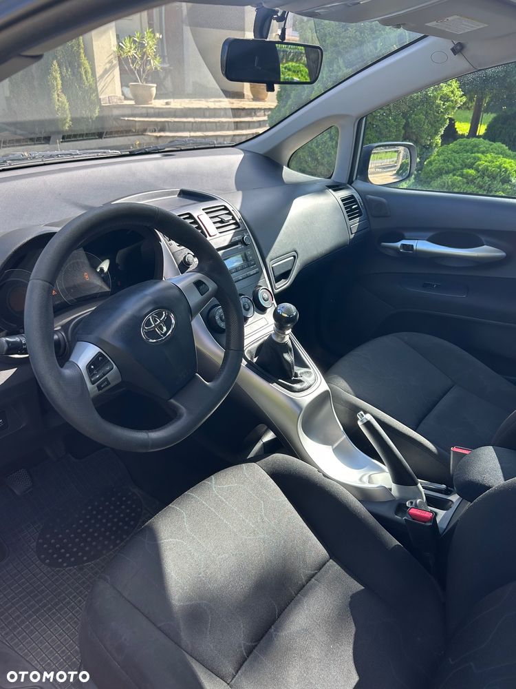 Toyota Auris 1.4 D-4D Life - 7