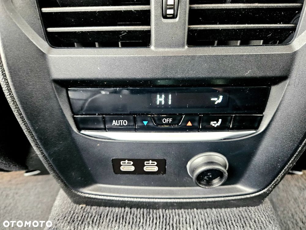 BMW Seria 3 320d M Sport Shadow - 32