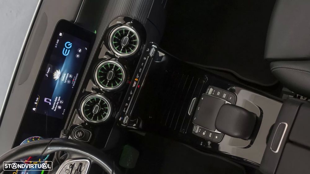 Mercedes-Benz A 250 Limousine - 27