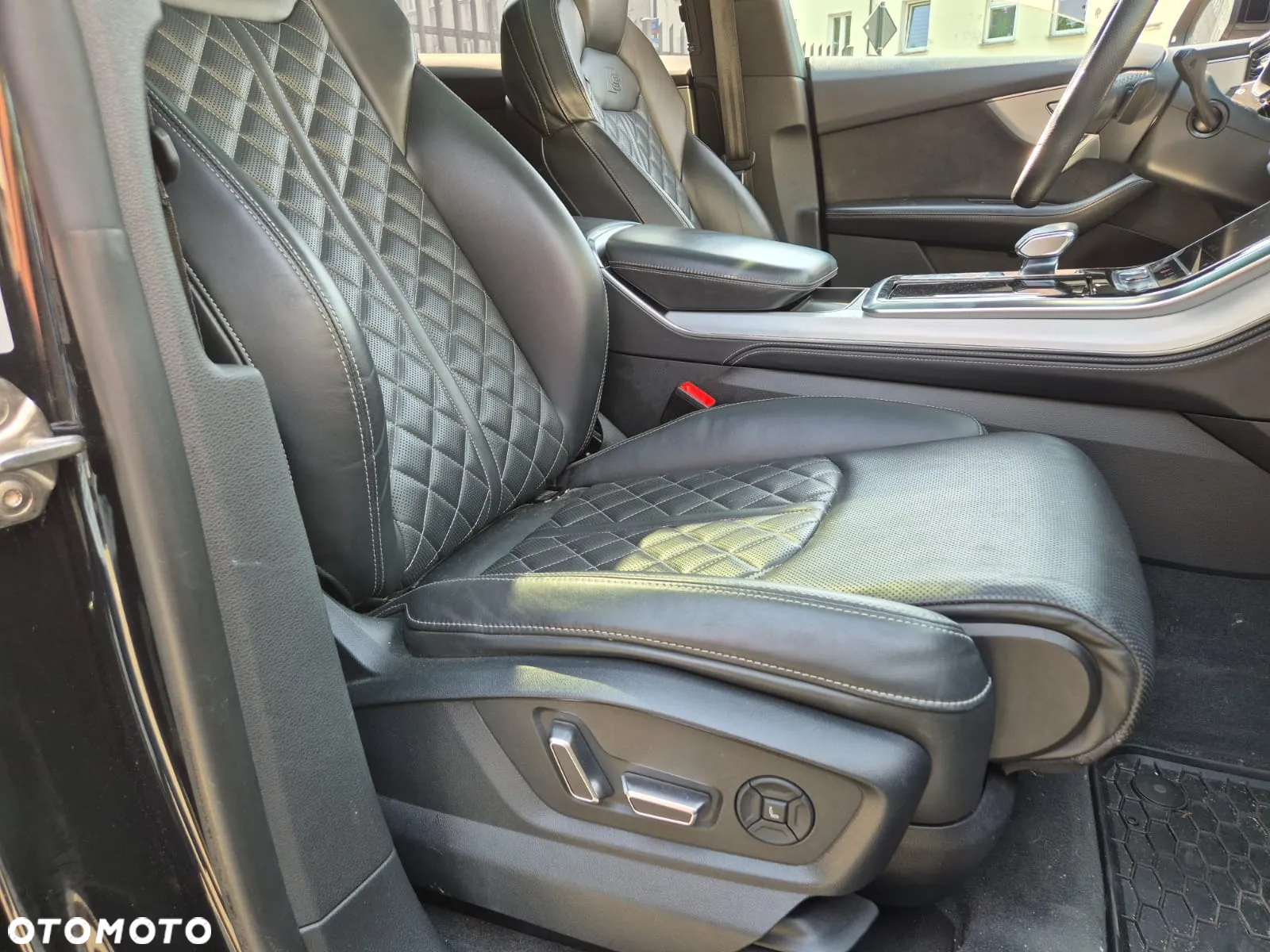 Audi Q8 50 TDI quattro tiptronic - 32