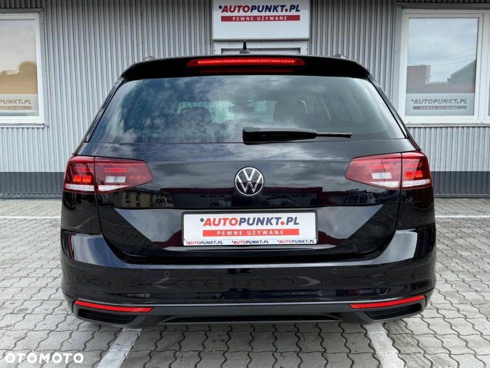 Volkswagen Passat - 4