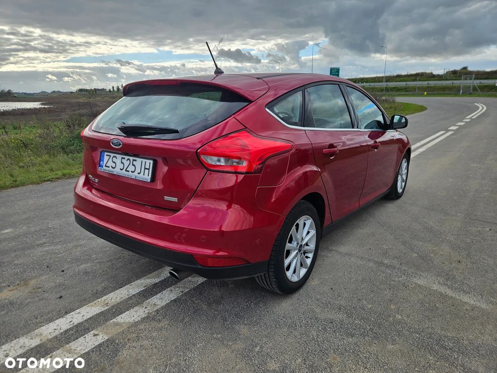 Ford Focus 1.5 EcoBoost Titanium ASS - 8