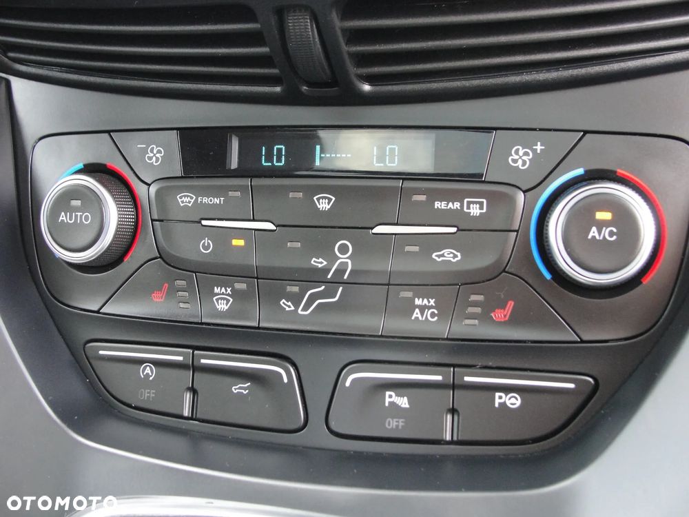 Ford Kuga 2.0 TDCi 2x4 ST-Line - 20