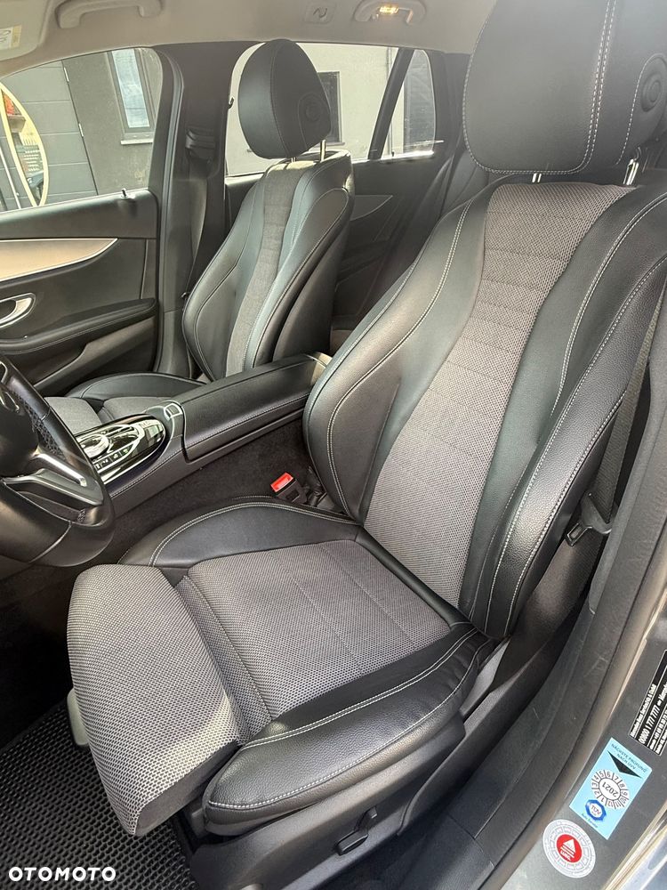 Mercedes-Benz Klasa E 220 d 4-Matic 9G-TRONIC - 10