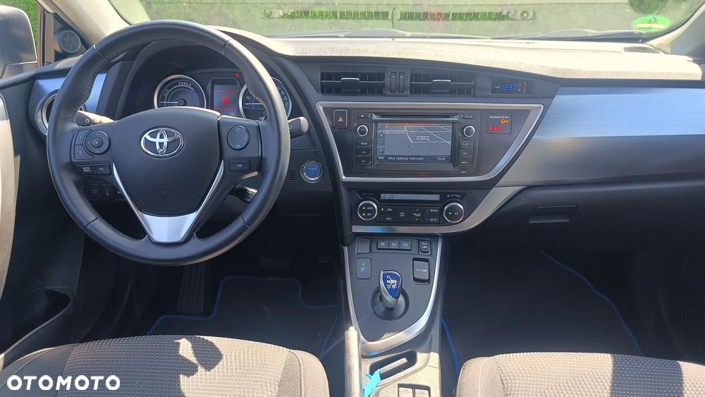 Toyota Auris 1.8 HSD Luna - 21