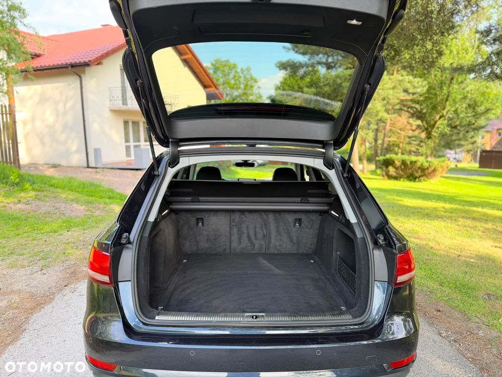 Audi A4 Avant 2.0 TDI ultra S tronic design - 32