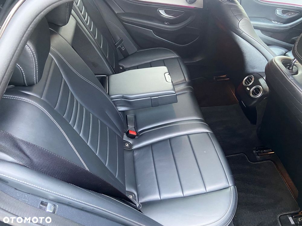 Mercedes-Benz Klasa E 220 d 9G-TRONIC AMG Line - 15