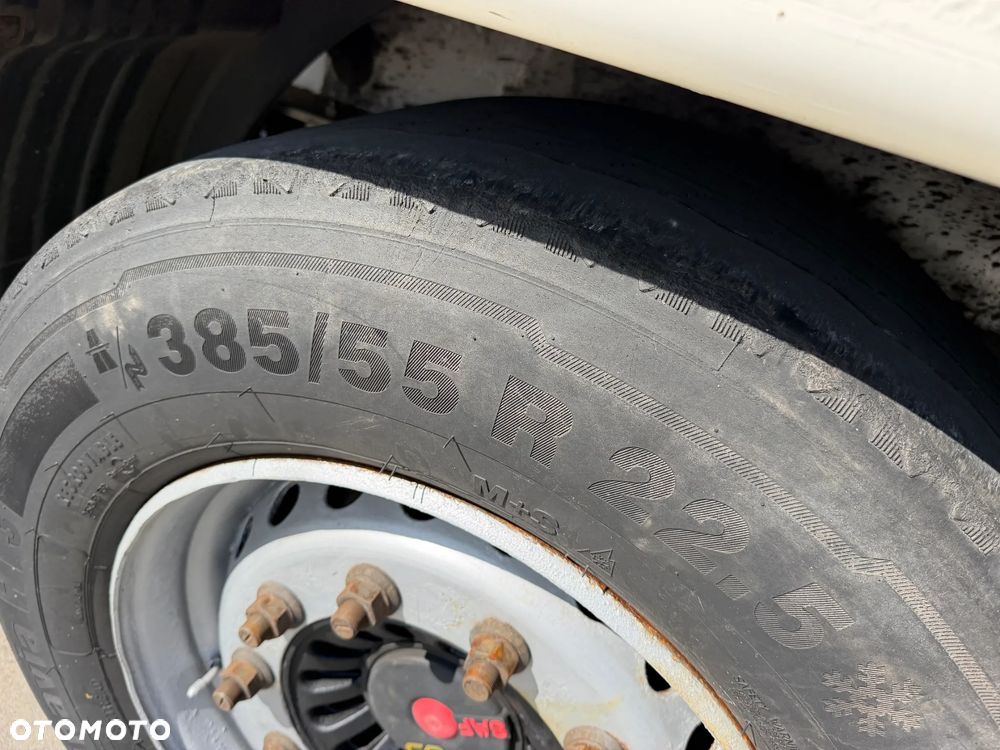 Stas Ruchoma podłoga 94m3 Podłoga 10 mm 2018 rok - 9