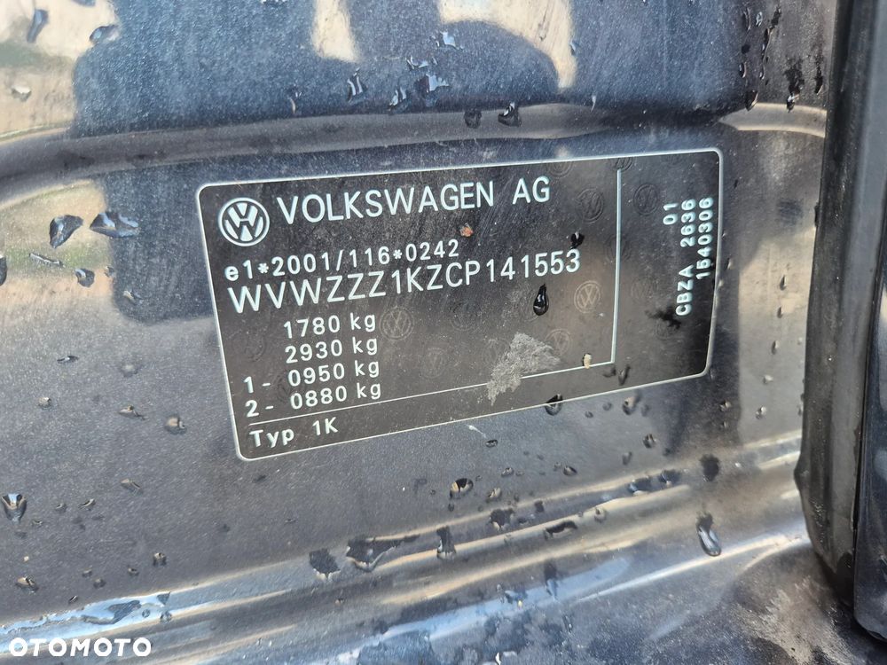 Volkswagen Golf - 5