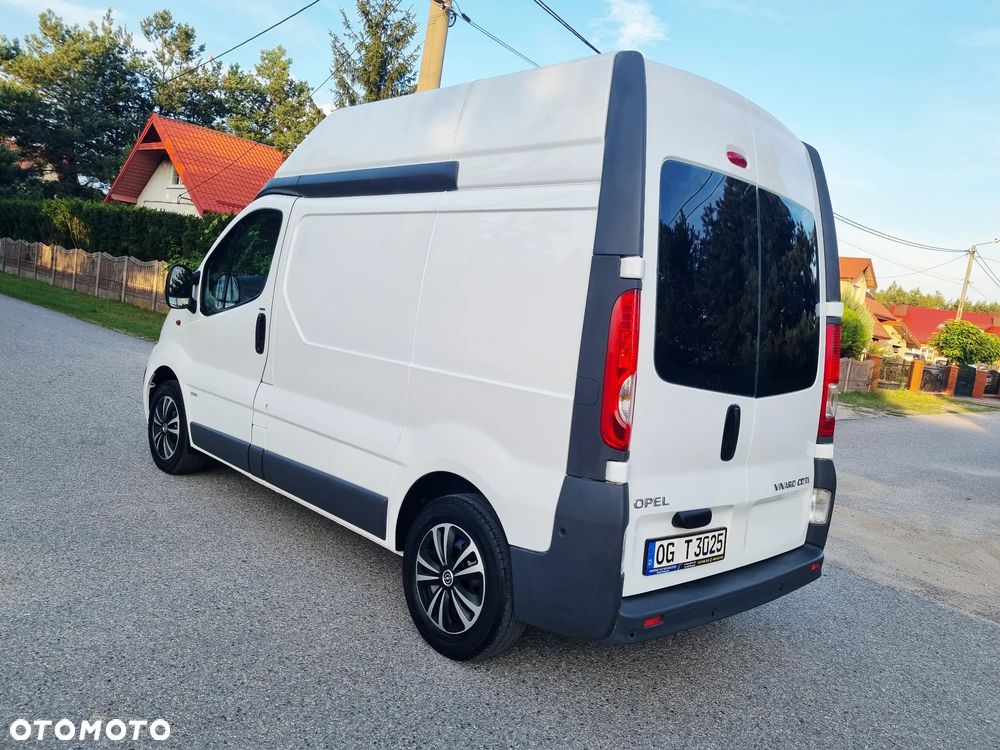 Opel Vivaro - 13