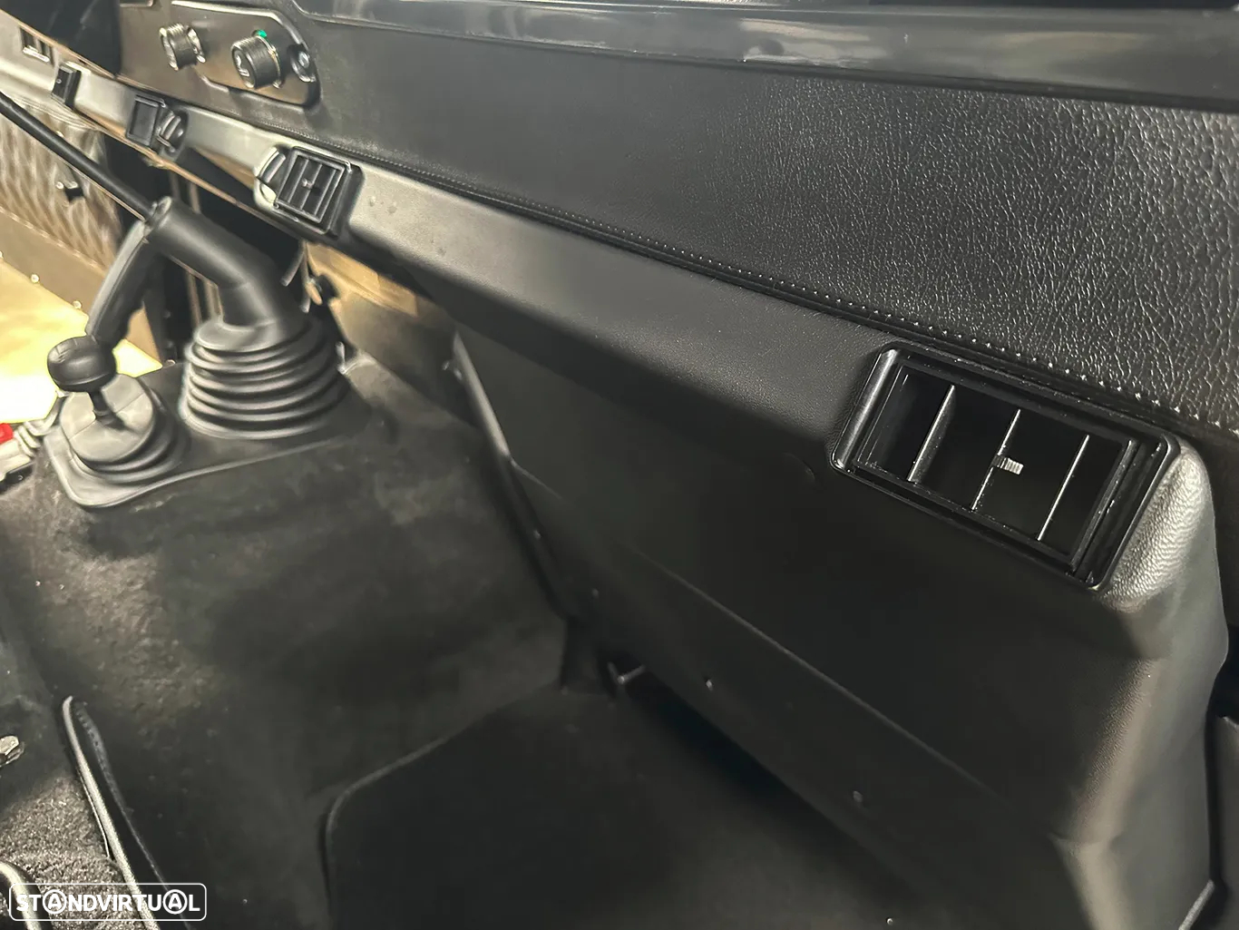 Land Rover Defender 90 2.5 tdi soft top - 43