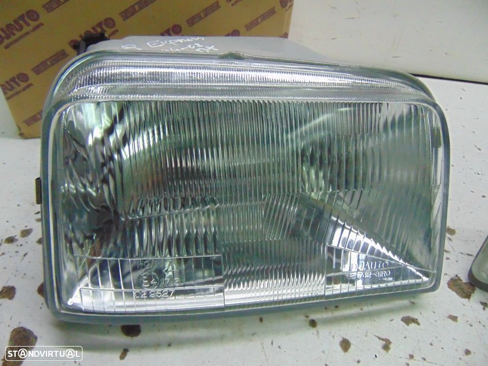 Renault express faróis - 3