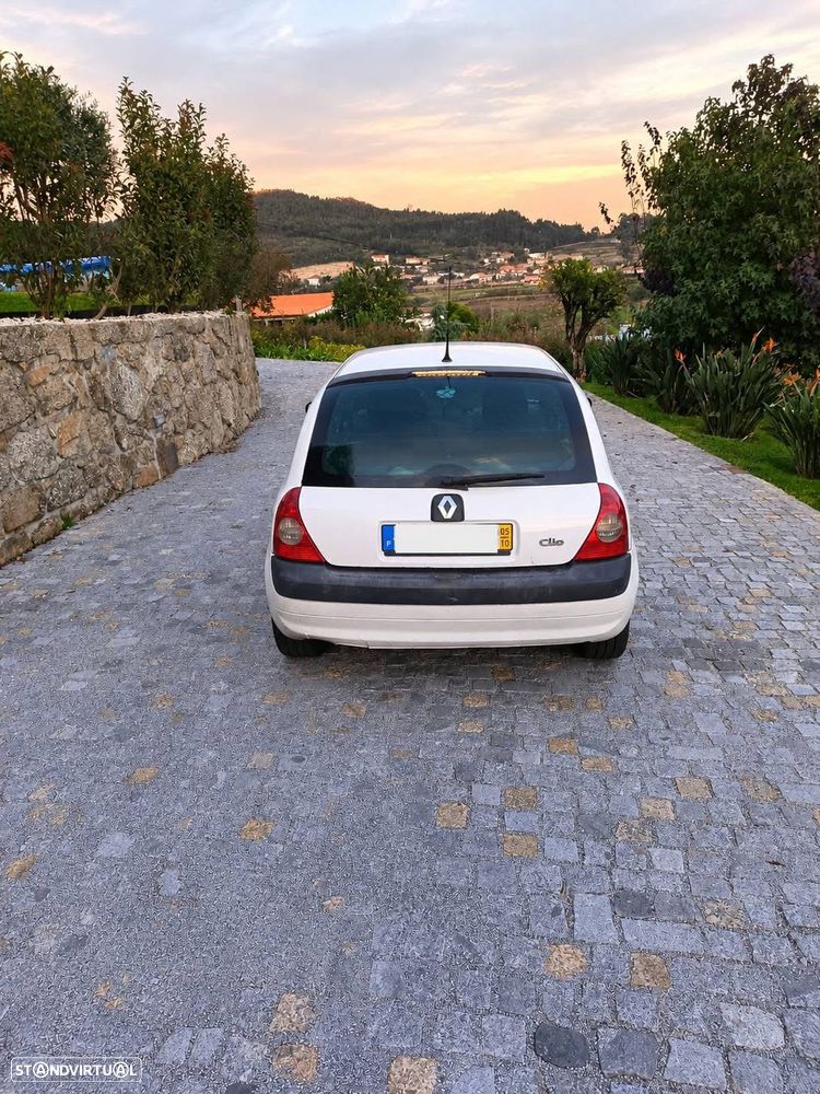 Renault Clio - 2
