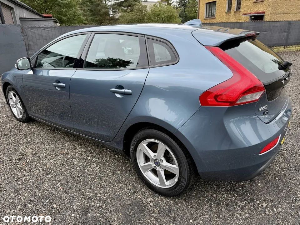 Volvo V40 T2 Summum - 8