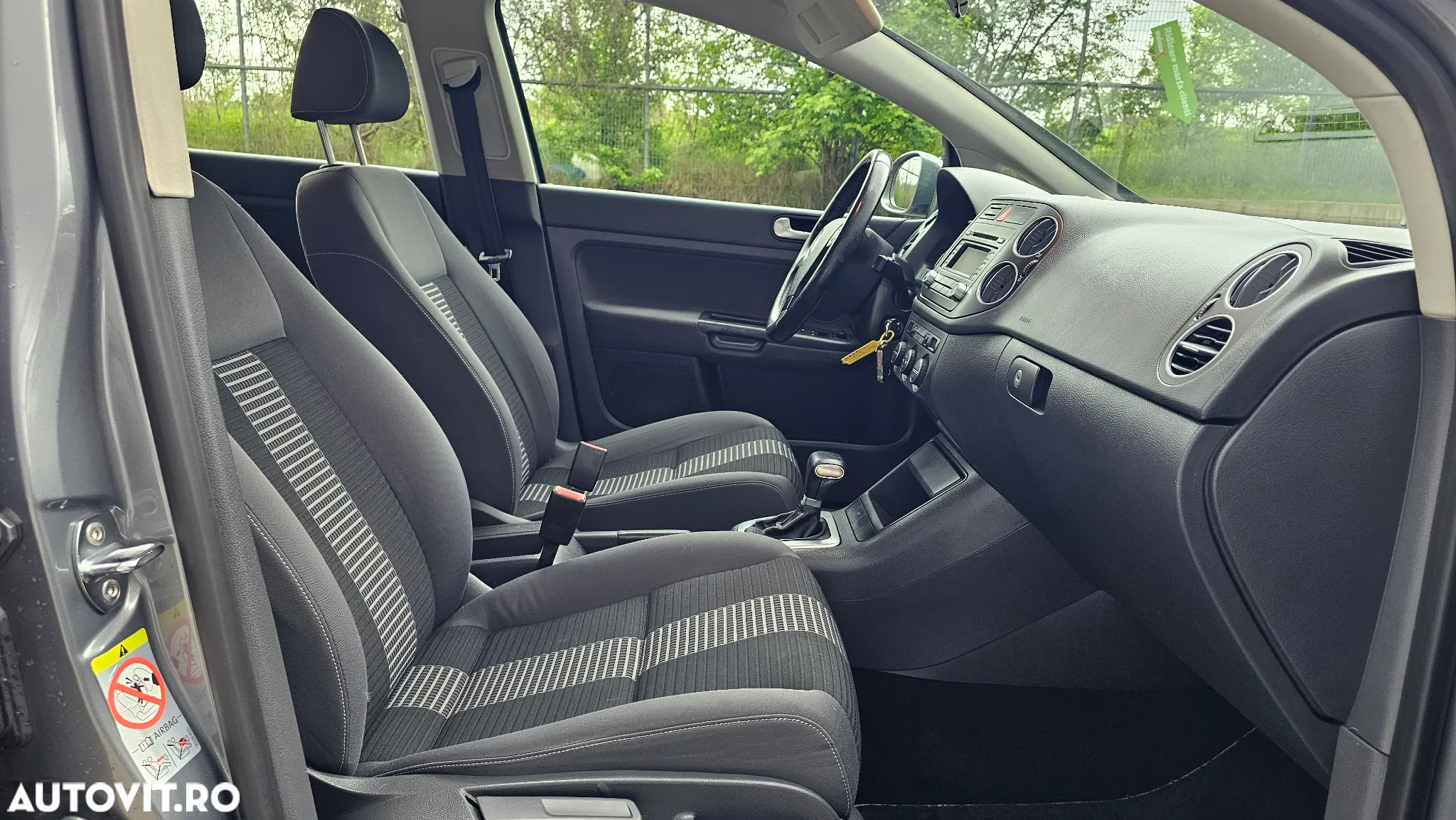 Volkswagen Golf Plus 1.9 TDI Comfortline DPF DSG - 11