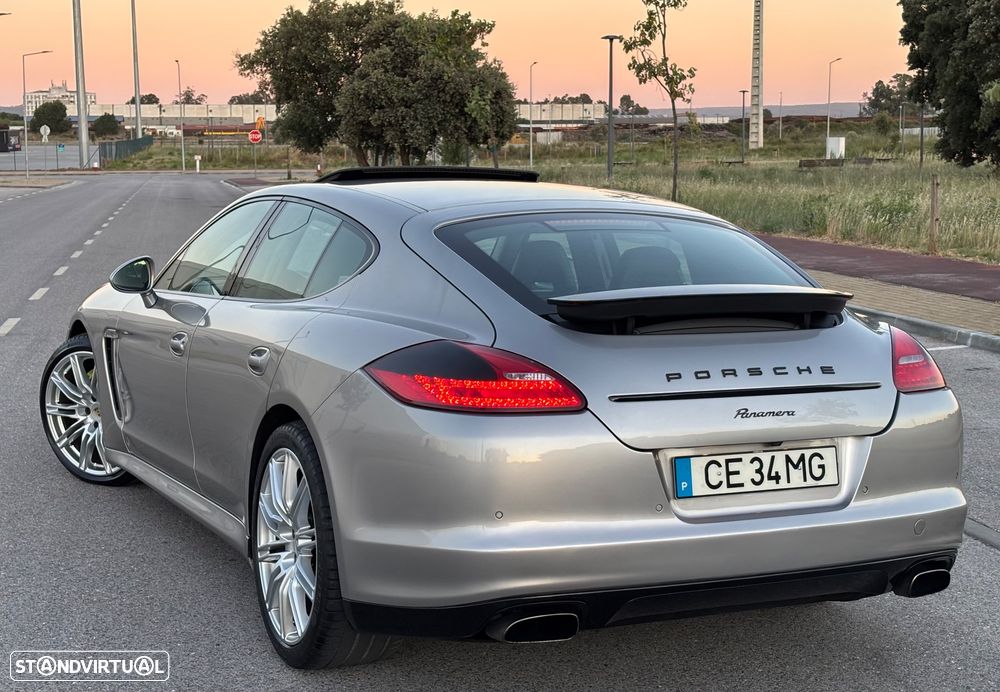Porsche Panamera 3.0 V6 - 10