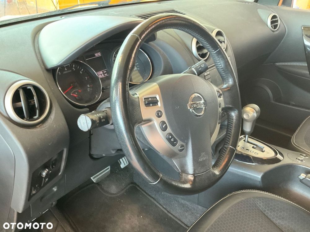 Nissan Qashqai 2.0 CVT 360 - 16
