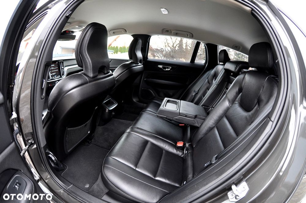 Volvo V60 B3 B Geartronic RDesign - 14