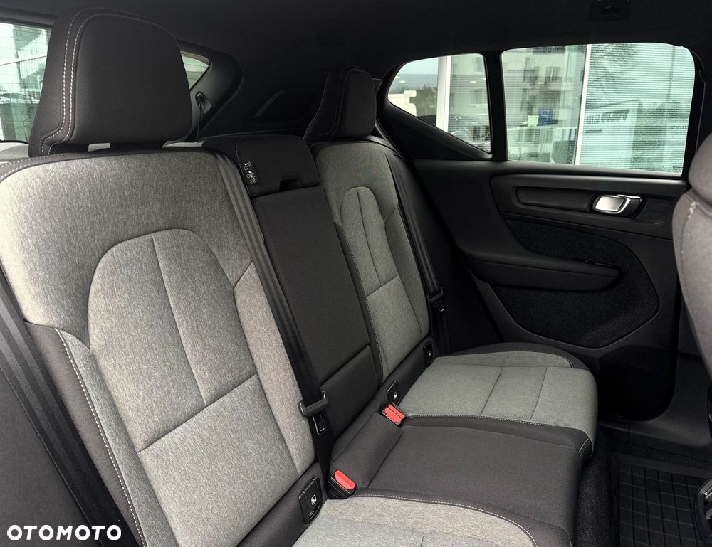 Volvo XC 40 - 26