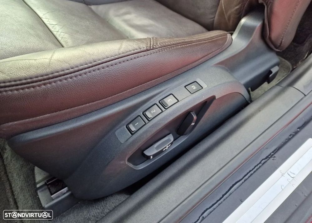 Volvo C70 2.0 D4 Momentum - 4