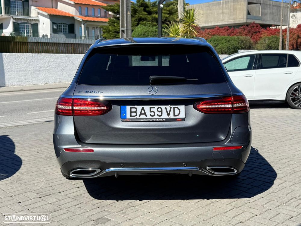 Mercedes-Benz E 300 Bluetec Hybrid Avantgarde - 25