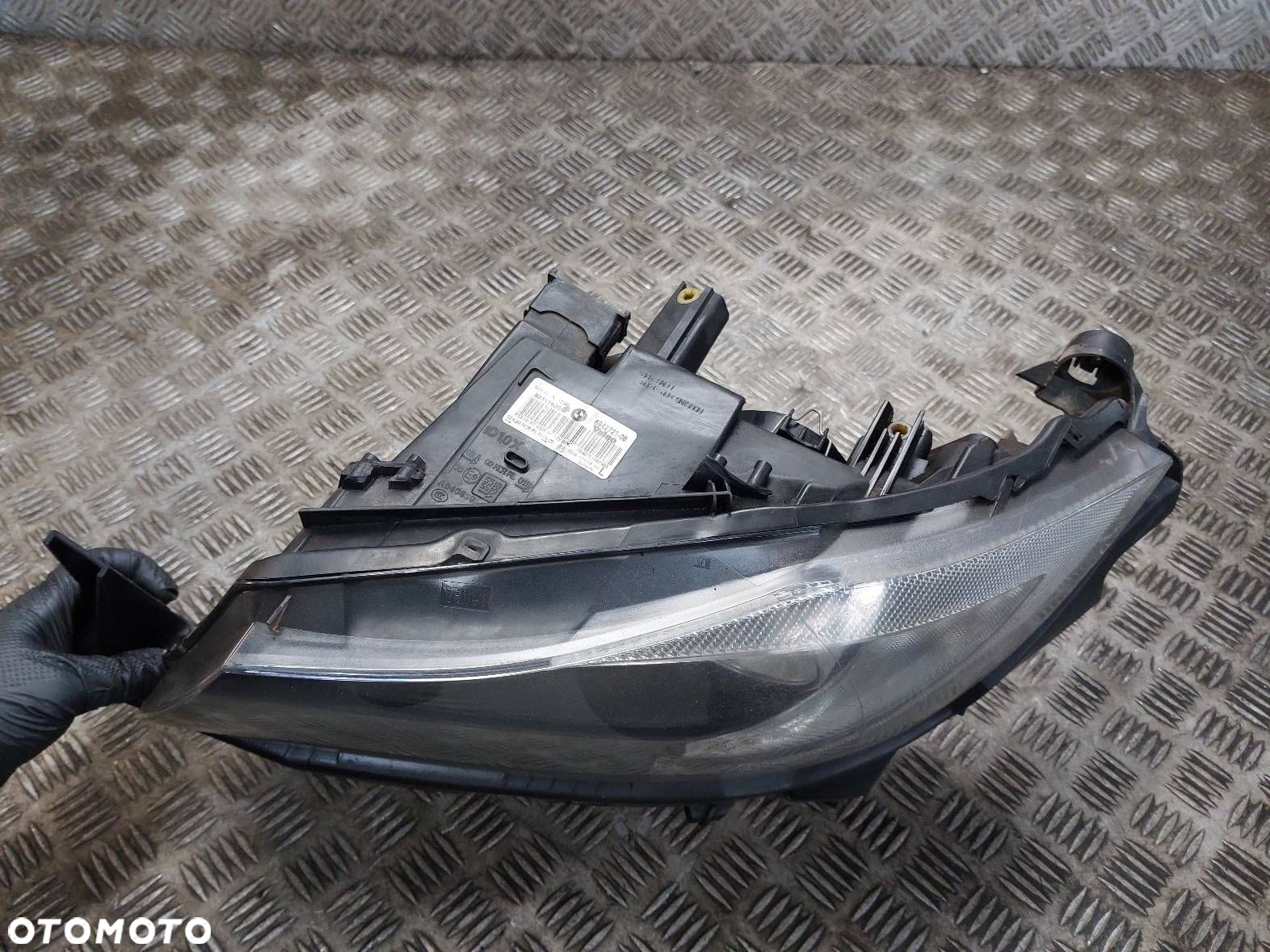 LAMPA LEWY PRZÓD BMW E90 E91 VALEO 6942721 - 2
