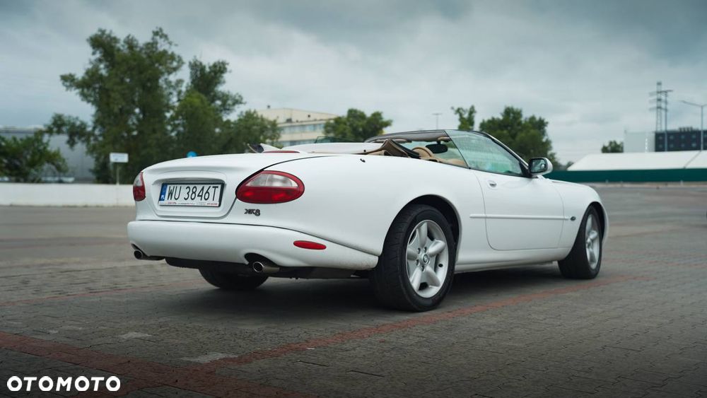 Jaguar XK8 - 5