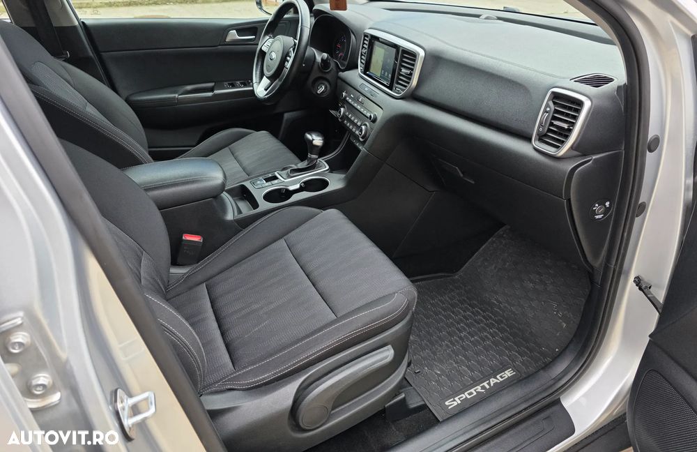 Kia Sportage 1.6 DSL MHEV 7DCT HP 4x2 Style - 11
