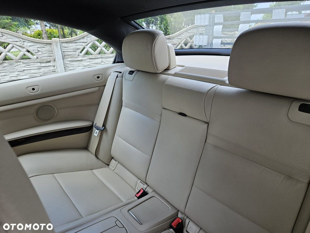 BMW Seria 3 - 16