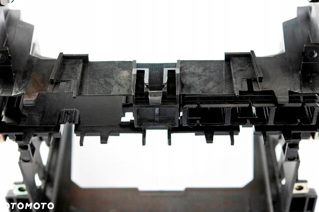 Ramka uchwyt radia 2-din Audi A3 8P lift 8P0858005D - 11