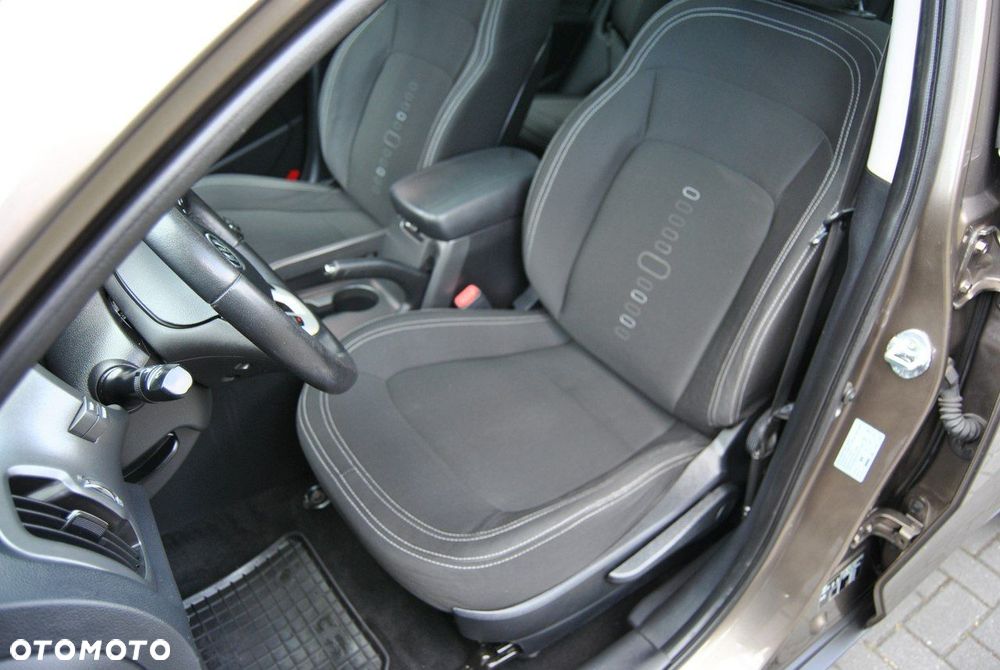 Kia Sportage 1.6 GDI 2WD Attract - 10