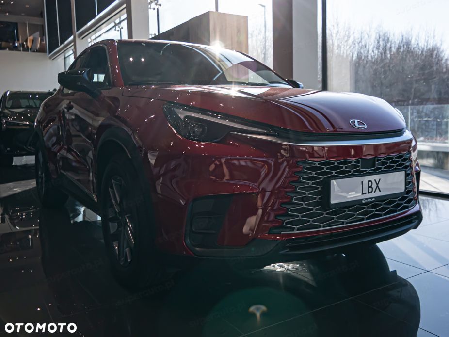 Lexus LBX 1.5 Hybrid - 3