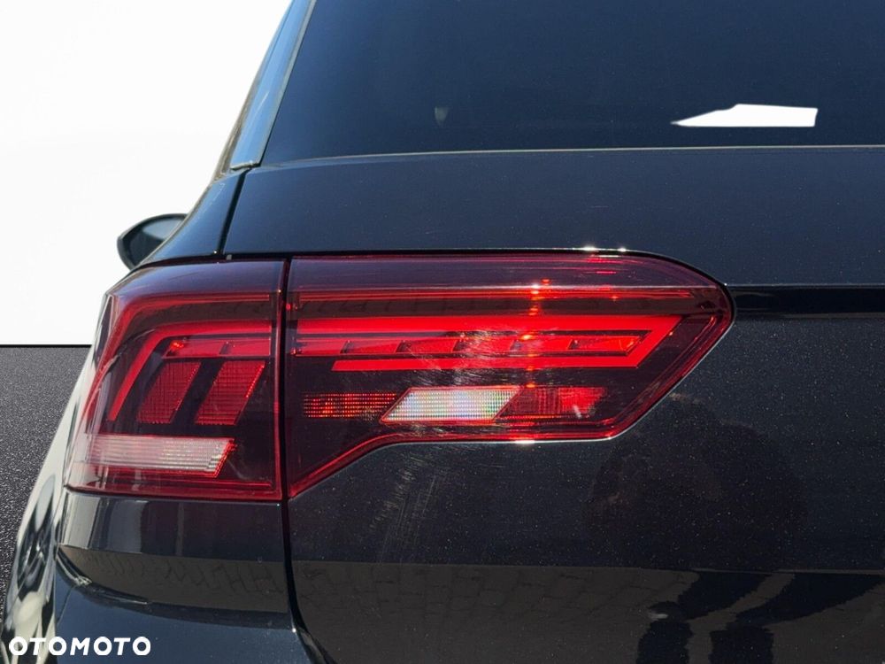 Volkswagen T-Roc - 13