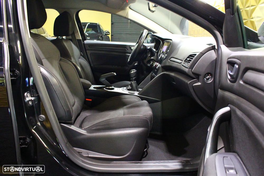 Renault Mégane Sport Tourer BLUE dCi 115 EQUILIBRE - 14