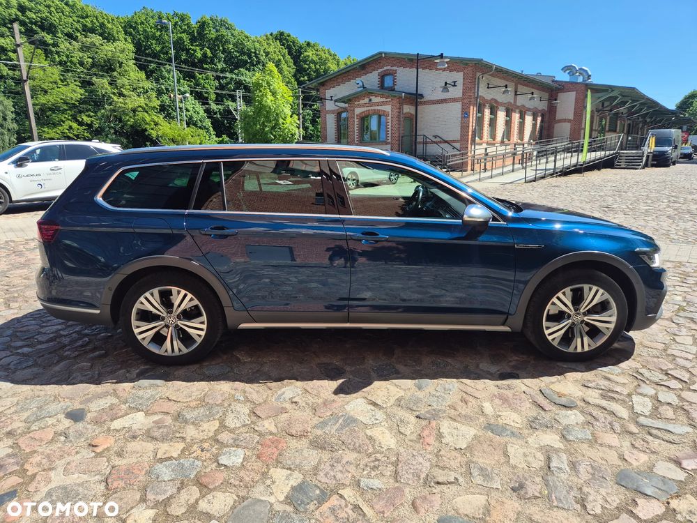 Volkswagen Passat - 10