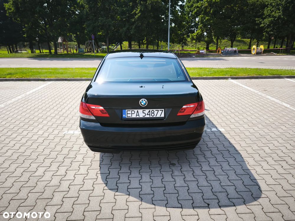 BMW Seria 7 745d - 7