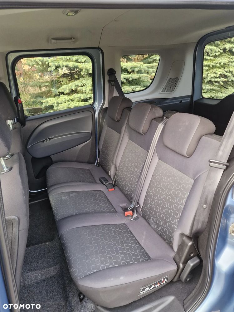 Fiat Doblo 2.0 16V Multijet Emotion - 13