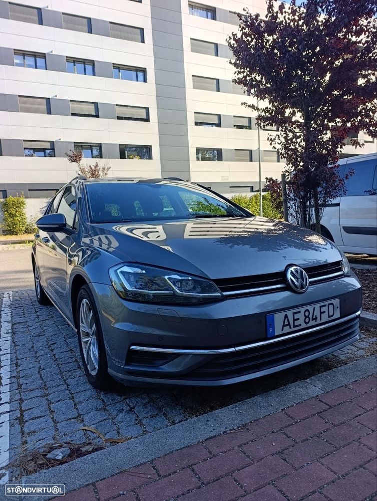 VW Golf Variant 1.6 TDi DSG Sound - 2