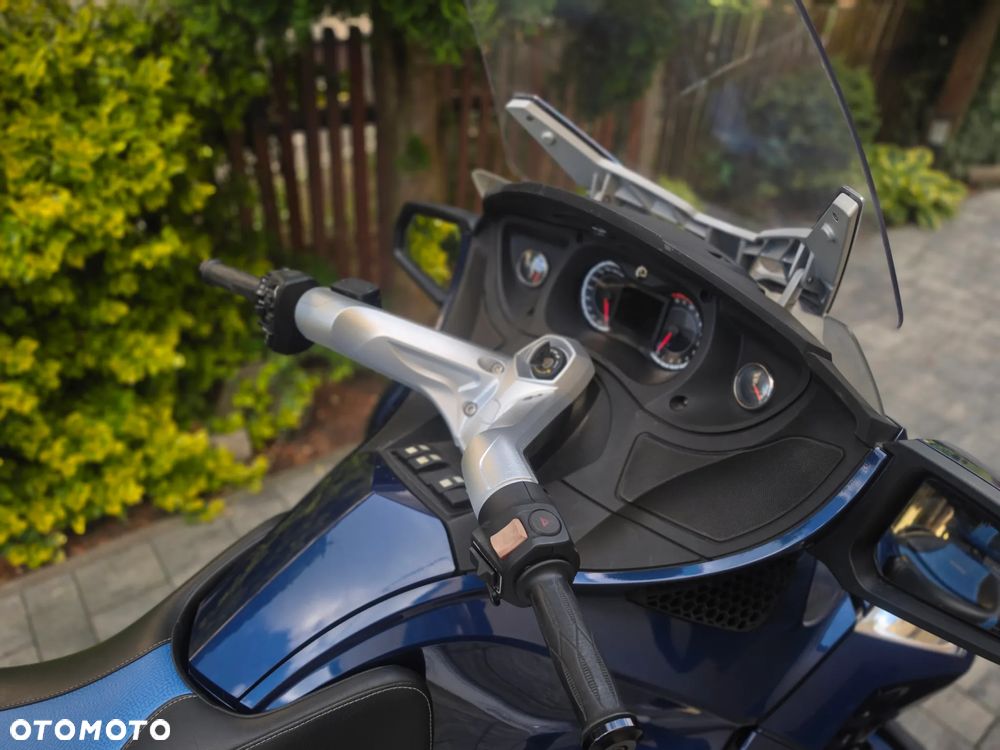 Can-Am Spyder - 6