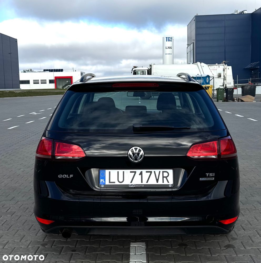 Volkswagen Golf - 11