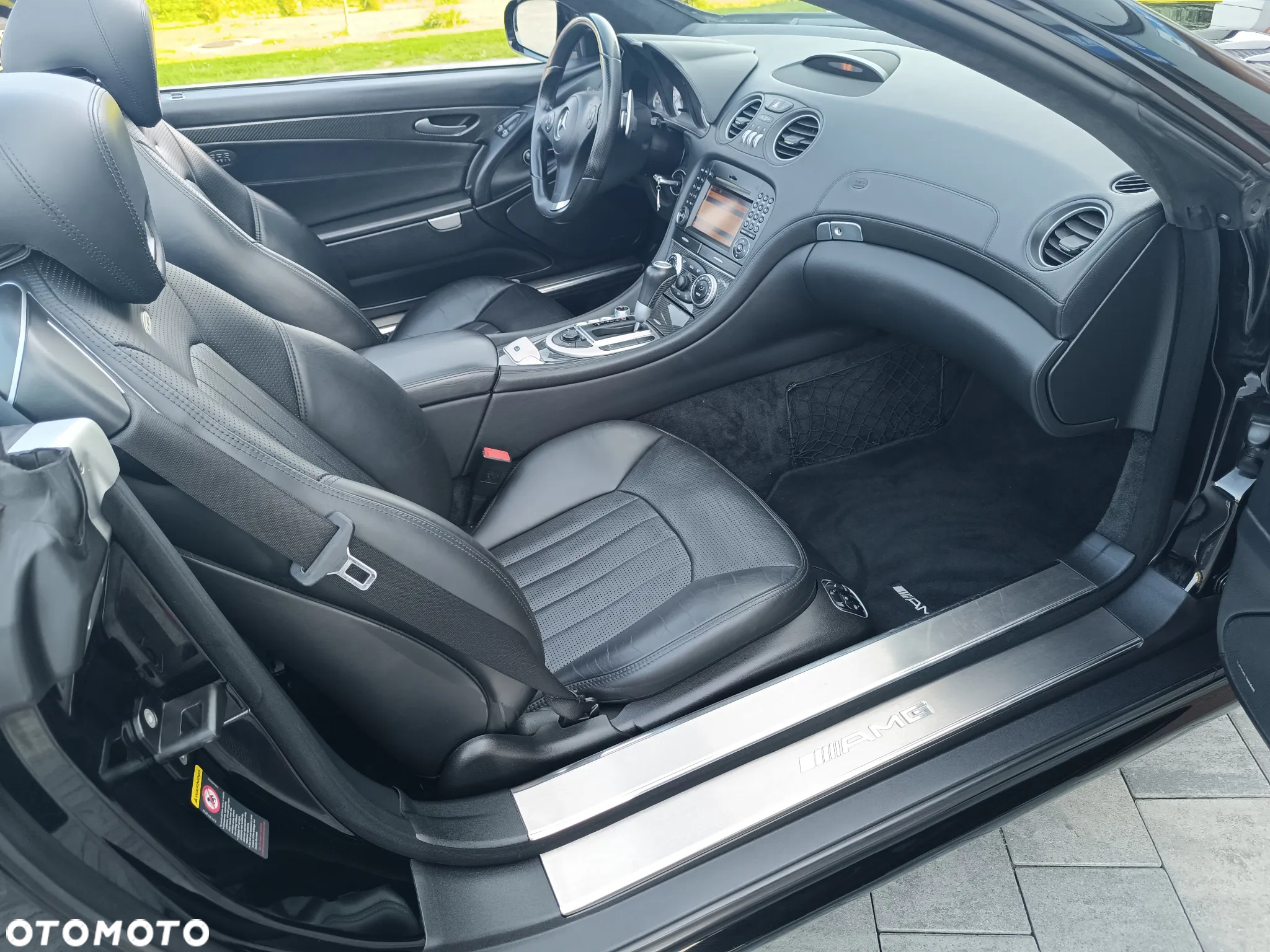Mercedes-Benz SL 63 AMG - 27