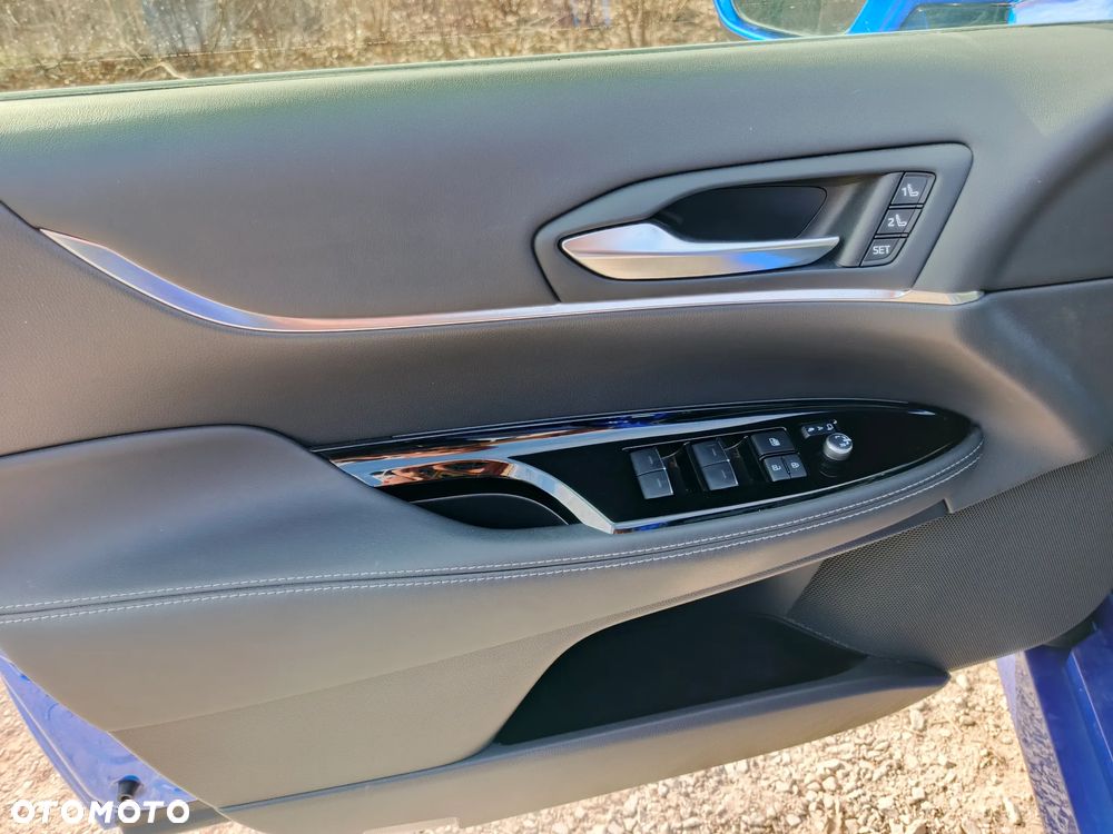 Toyota Mirai Prestige - 21