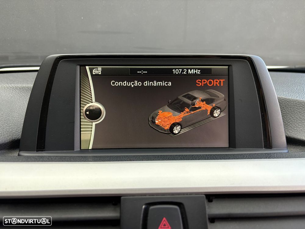 BMW 318 d Line Sport - 47